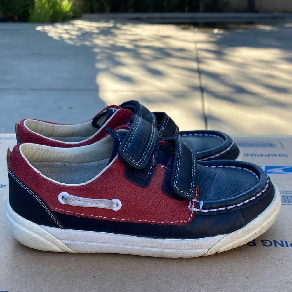 Clarks Kids mini folk Shoes - Navy and Burgundy size 10.5